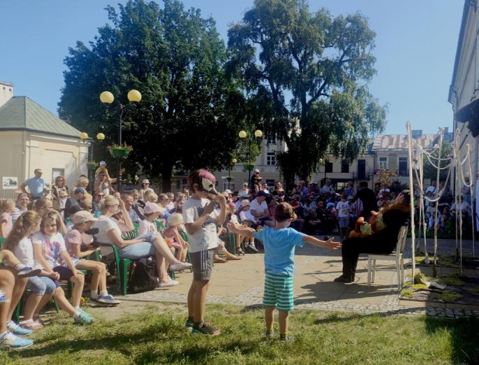 Drugi dzień XIX Festiwalu Teatrów Ulicznych „pod Niebem” w Siedlcach